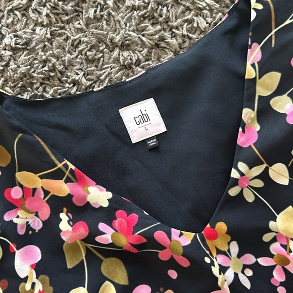 CABI Charm Blouse Black Floral Limited Edition Flawless Large - Picture 6 of 13